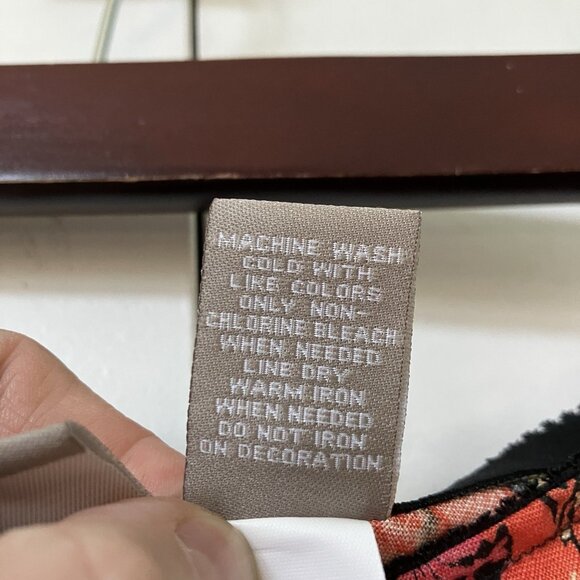 Y2K Croft & Barrow Midi Skirt Womens 18 Linen Black Red Floral Hibiscus Flared - Picture 3 of 8